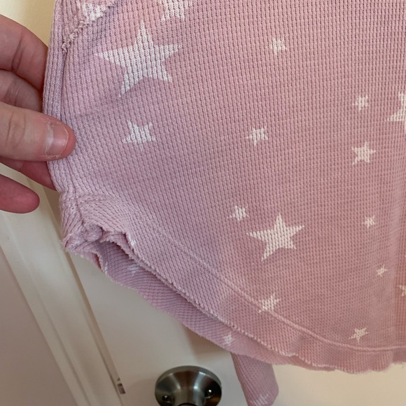 NWT Lucky Brand Women’s Pink Thermal Star Print Pullover Relaxed Fit Size XS - Picture 8 of 9